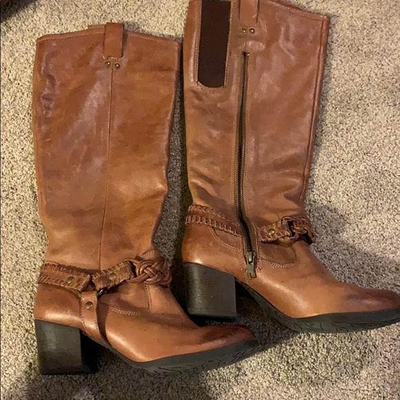 Monroe Shoes - Monroe boots